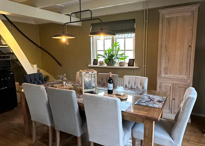 بيت للعطل Lindenhof & *