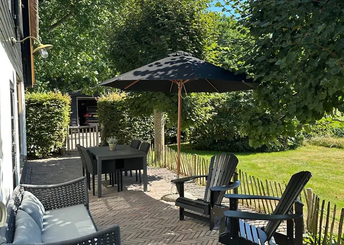 بيت للعطل Lindenhof & *